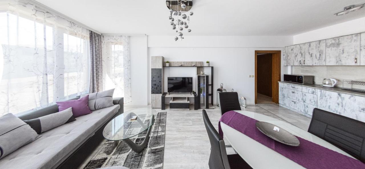 Next To Gondola. Cosy & Elegant 2 Bedroom Apartment In Neon Complex Bansko Exterior photo